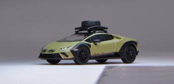 Sparky 1/64 Lamborghini Huracán Sterrato with a roof rack and a wheel - Green (Toyeast Exclusive)